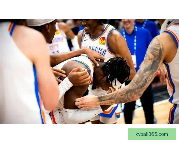 小卡带伤绝杀惊险救主 0.4秒神剧情震惊全场